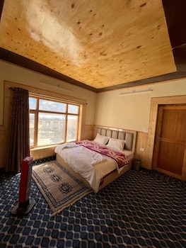 kailash house tsomoriri lake