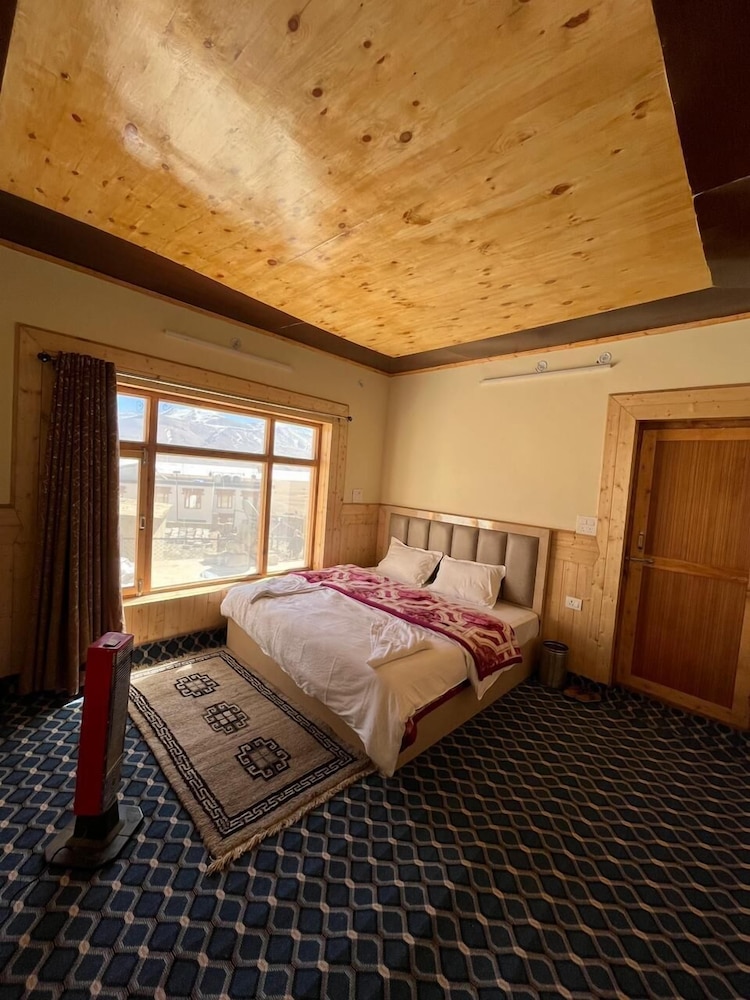 kailash house tsomoriri lake