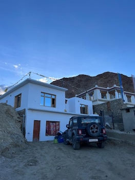 kailash house tsomoriri lake