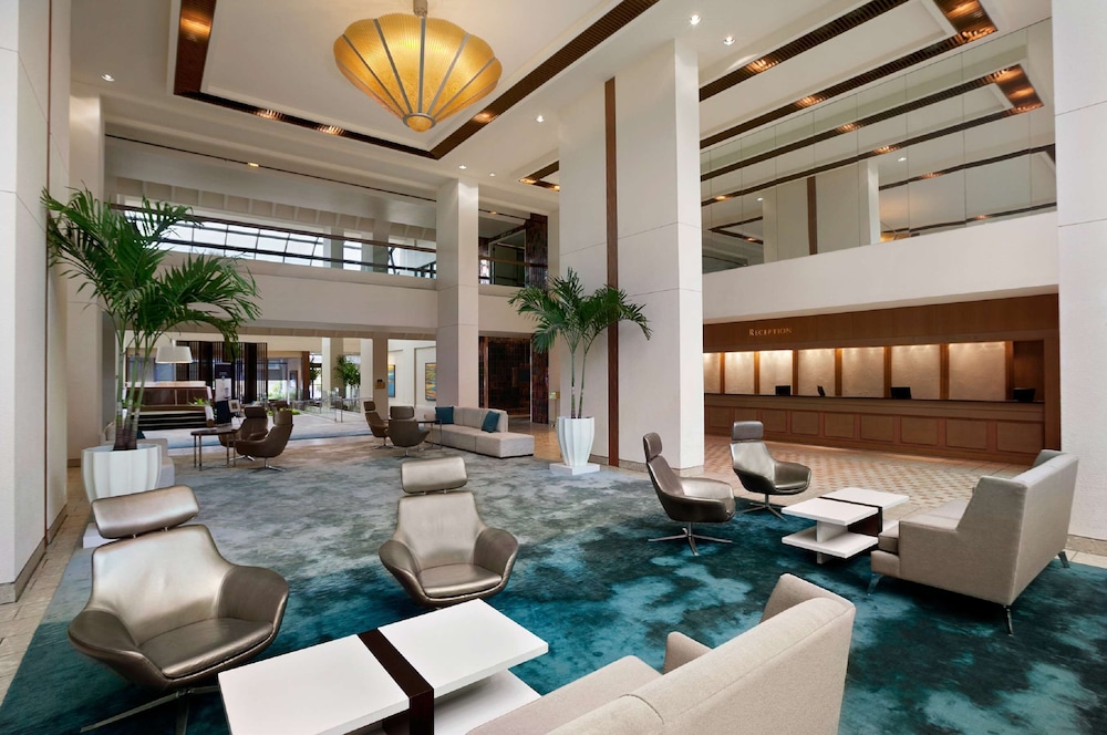 hilton miami airport blue lagoon