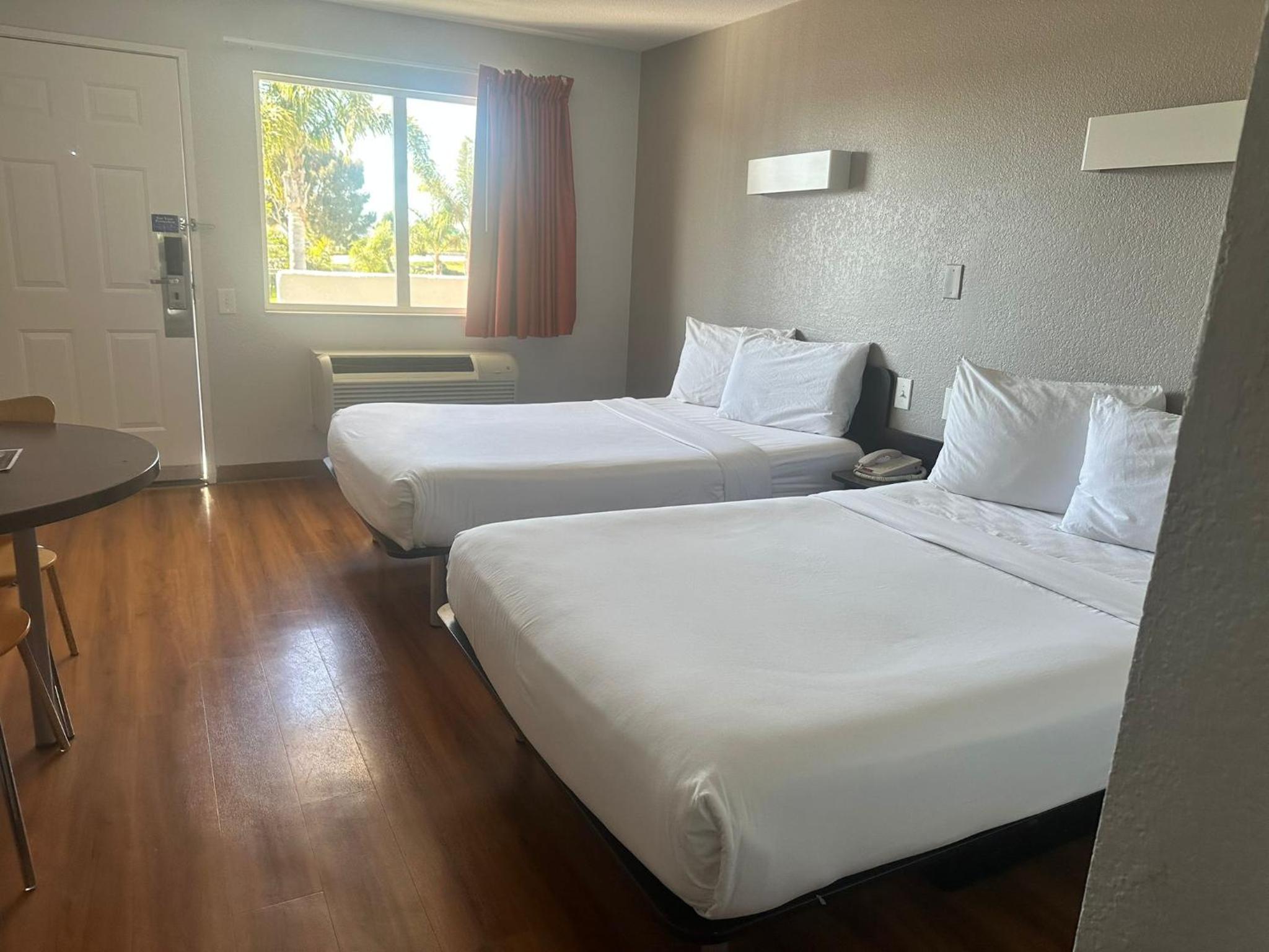 hilton miami airport blue lagoon