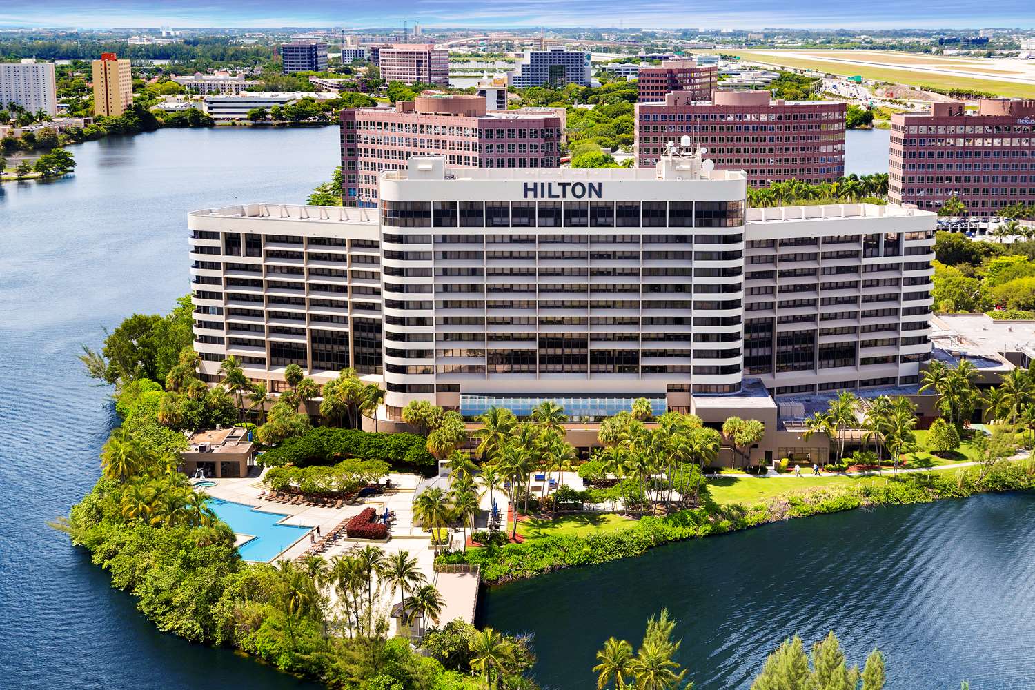 hilton miami airport blue lagoon