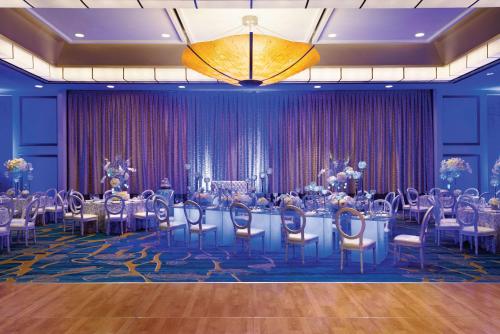 hilton miami airport blue lagoon