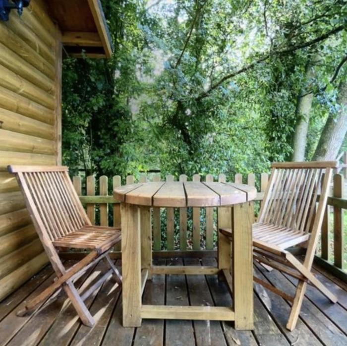 inviting 1 bed cabin in newmarket