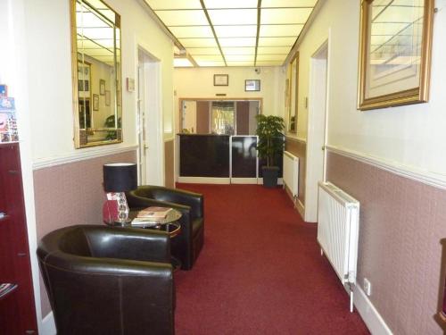 Serenity Hotel,,2 star