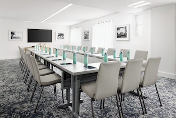 the gabriel miami south beach curio collection by hilton