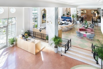 the gabriel miami south beach curio collection by hilton