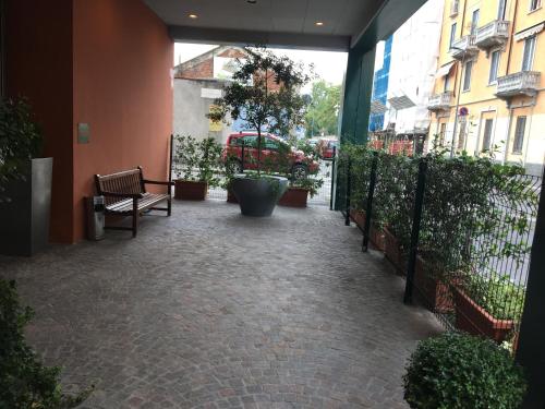 hotel blaise and francis