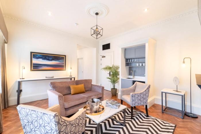 king street aparthotel