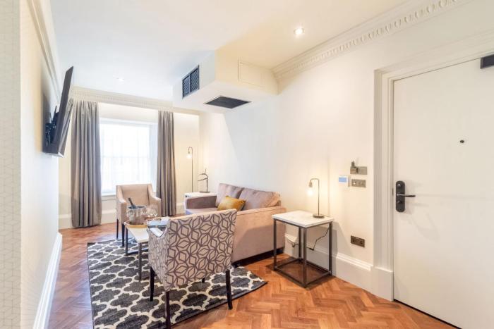 king street aparthotel