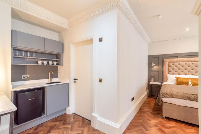 king street aparthotel