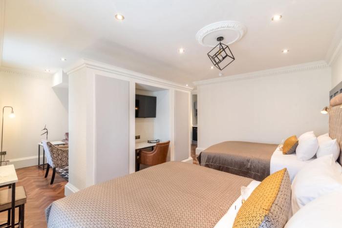 king street aparthotel