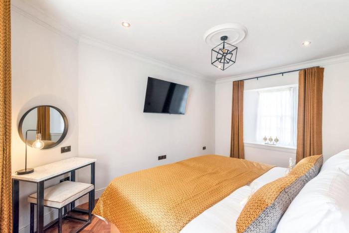 king street aparthotel