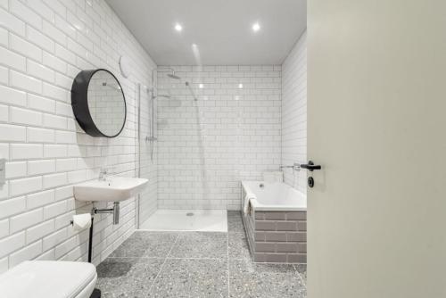 king street aparthotel