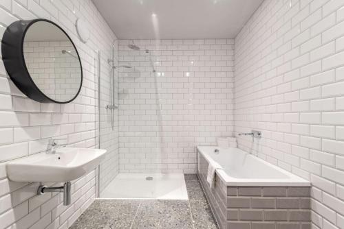 king street aparthotel