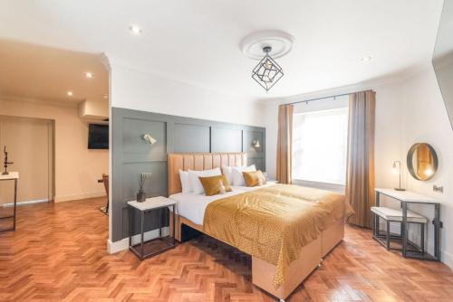king street aparthotel