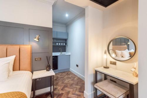 king street aparthotel