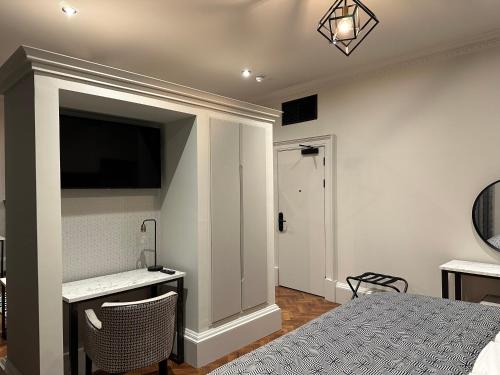 king street aparthotel