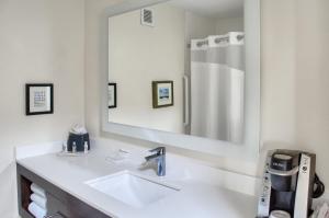 holiday inn mobile west i 10 by ihg