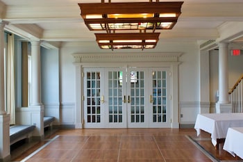 The Mckernan Inn,,3 star