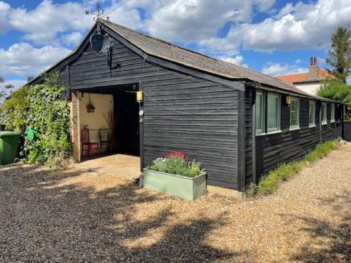 remarkable 2 bed barn in downham market