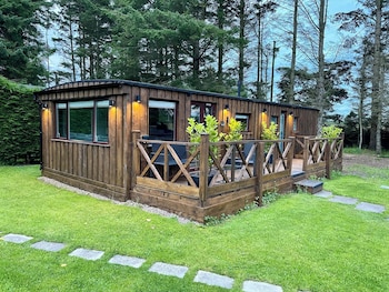 Celtic Lodges,,2 star