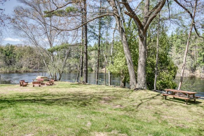 edgewater resort