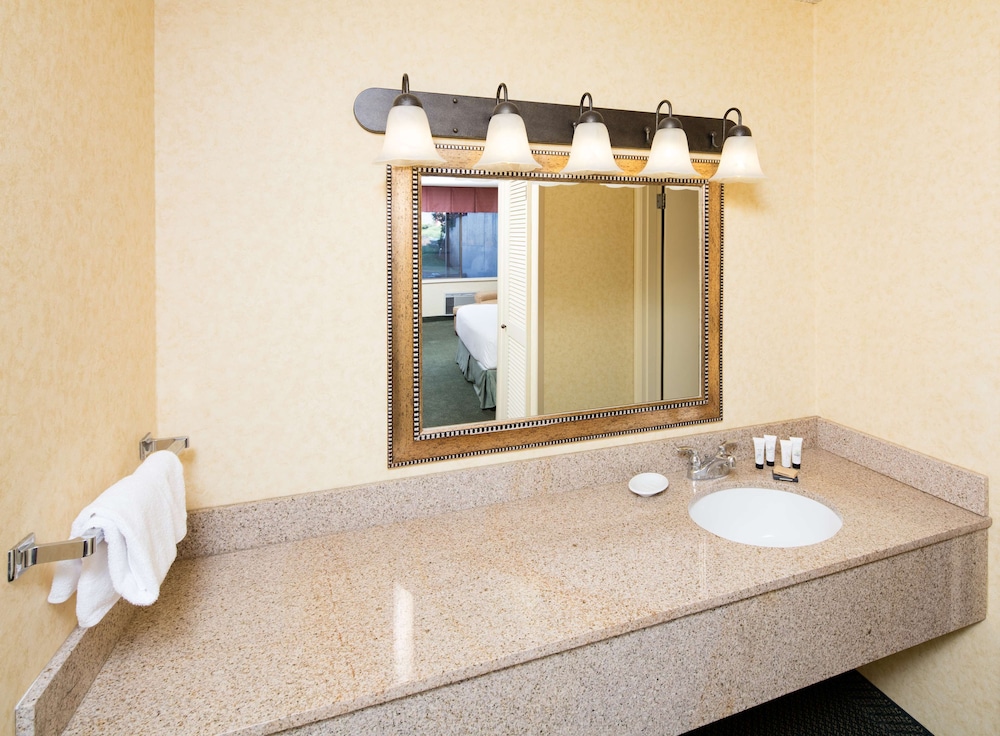red lion hotel pendleton