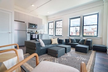 The Standard Downtown Columbus,,3 star