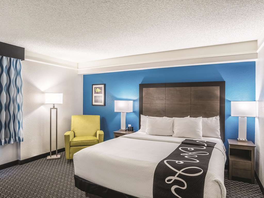 la quinta inn and suites by wyndham phoenix chandler