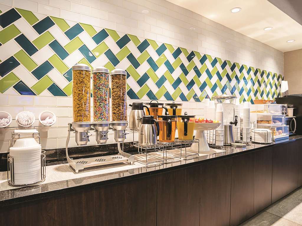 la quinta inn and suites by wyndham phoenix chandler