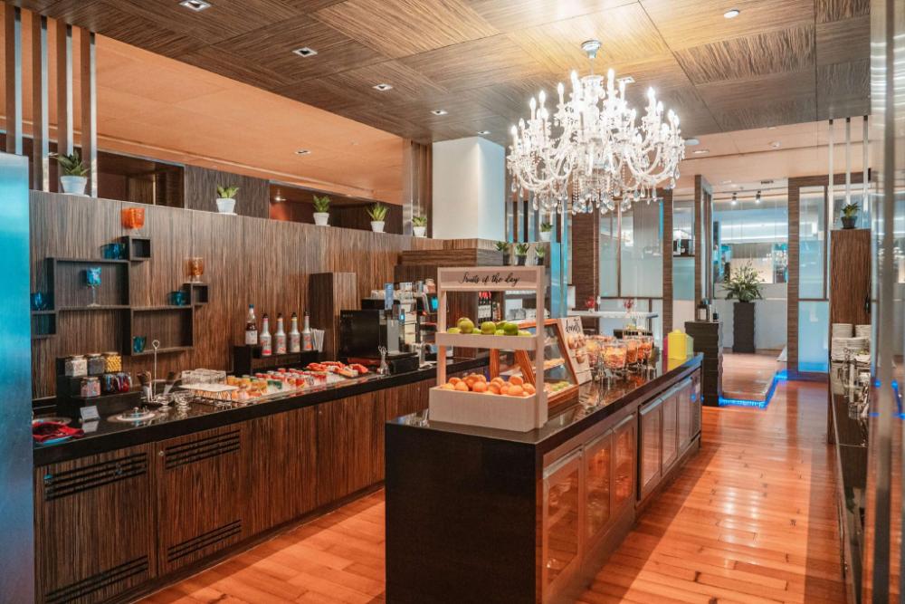 pathumwan princess hotel