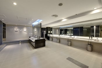 pathumwan princess hotel