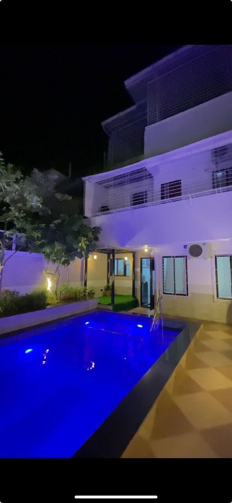utopia by joy suites