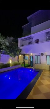 utopia by joy suites