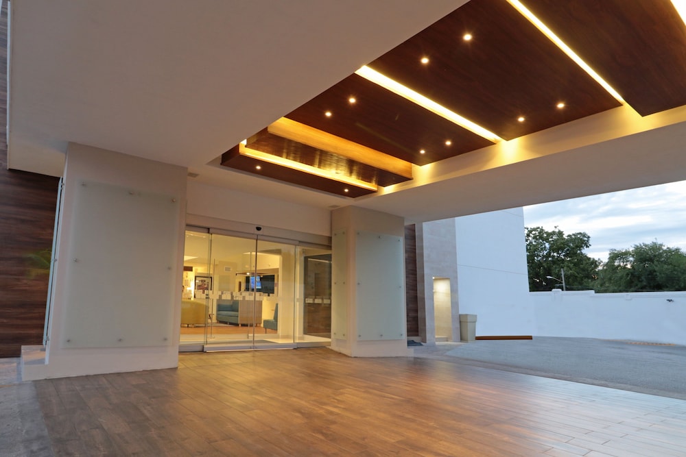 holiday inn express piedras negras by ihg