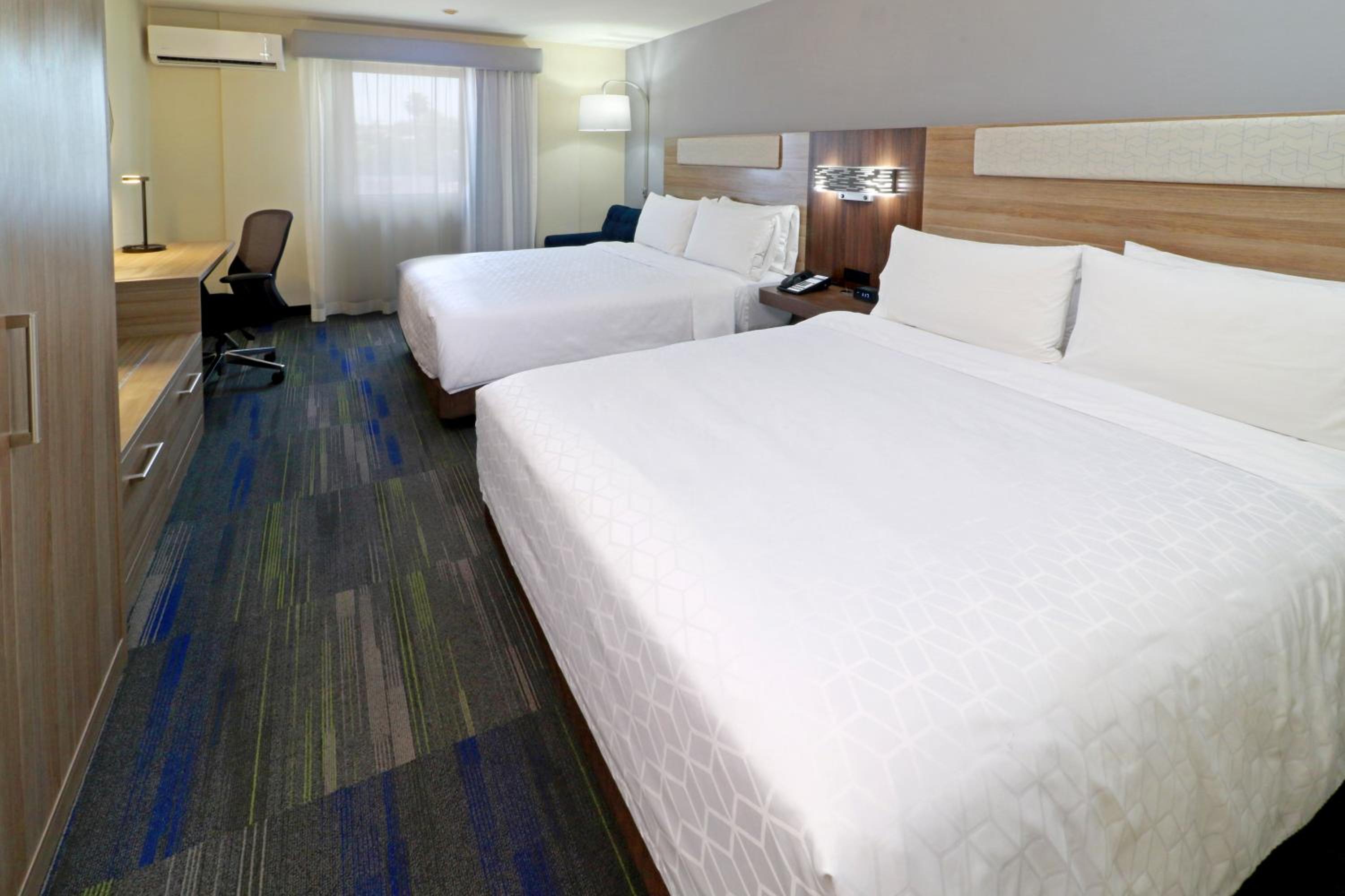 holiday inn express piedras negras by ihg