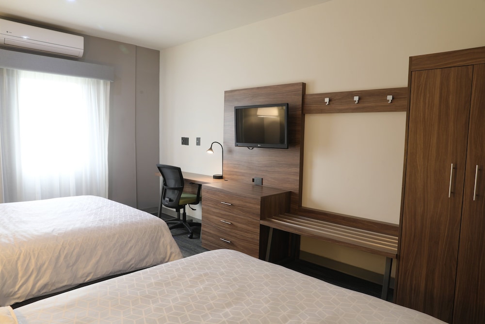 holiday inn express piedras negras by ihg