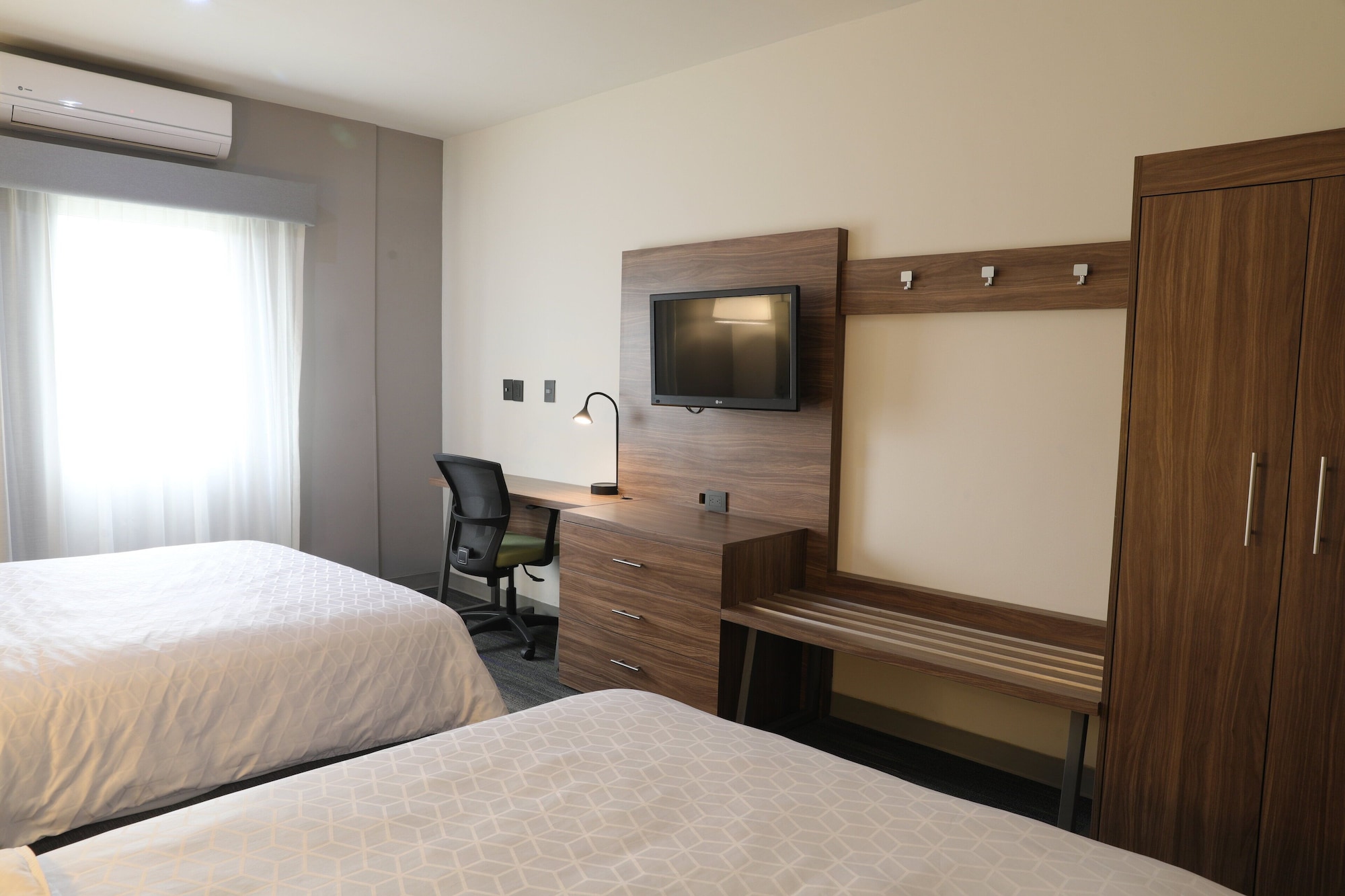 holiday inn express piedras negras by ihg