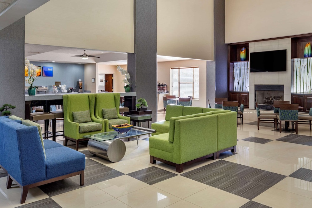 comfort suites pineville ballantyne area