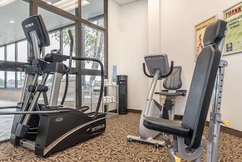 comfort inn and suites piqua near troy i75