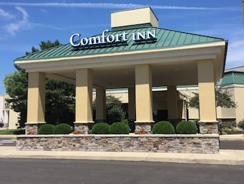 comfort inn and suites piqua near troy i75