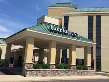 comfort inn and suites piqua near troy i75