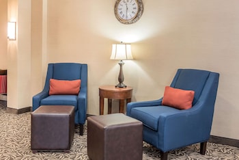 comfort inn and suites piqua near troy i75