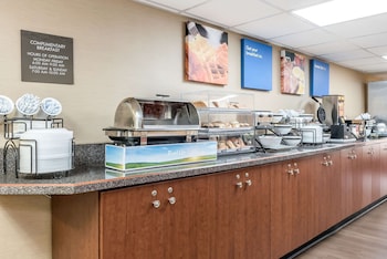 comfort inn and suites piqua near troy i75