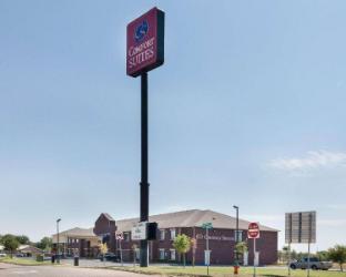 comfort suites plainview