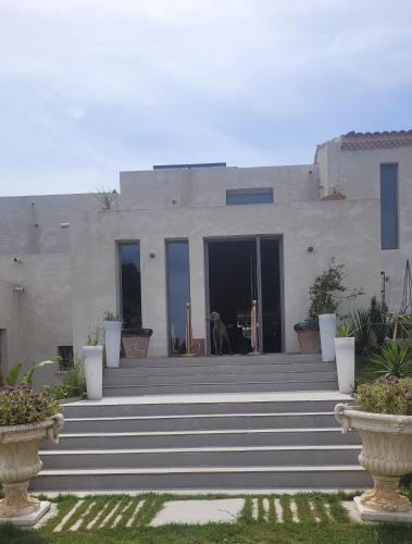 villa blanche