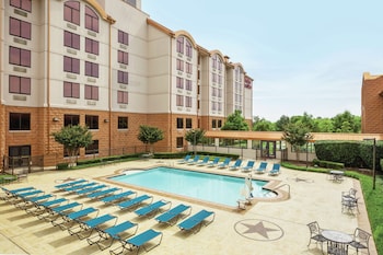 hampton inn and suites dallas mesquite