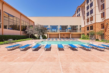 hampton inn and suites dallas mesquite