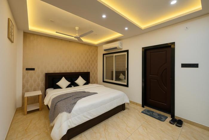 he azure 3bhk bunglow nr apollo db city